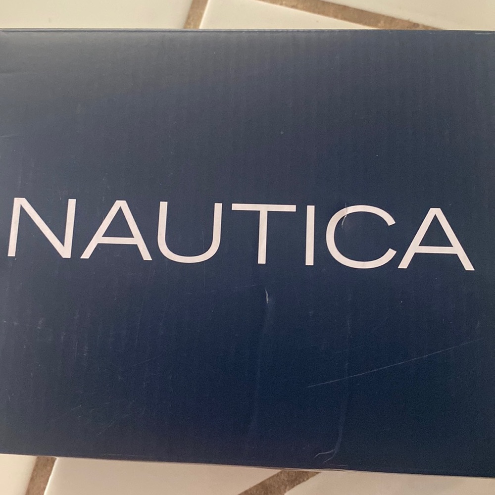 Size 6 toddler Arlie Double White sneakers